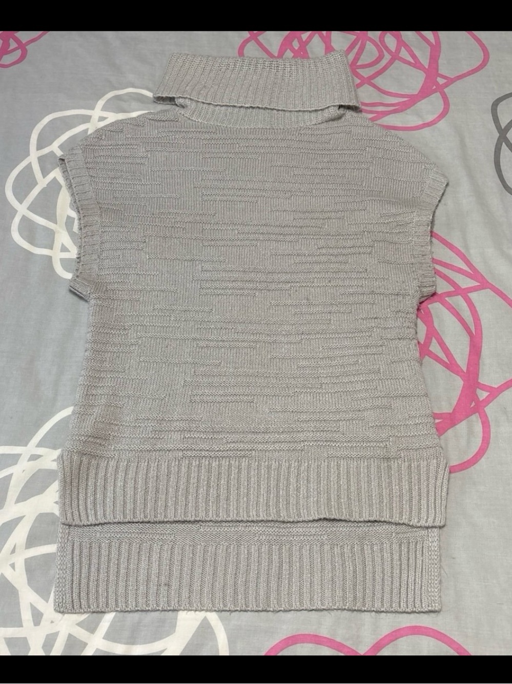 White House Black Market Grey Sleeveless Turtleneck Sweater